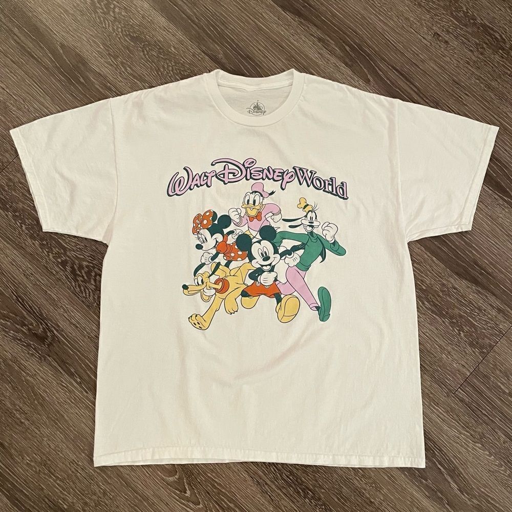 Walt Disney world t shirt